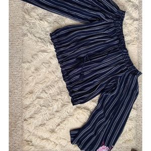 Long sleeve cropped fashion top